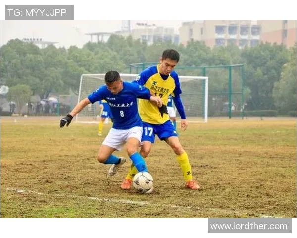 上海足球队的灵活战术揭秘与球队发展之路探讨