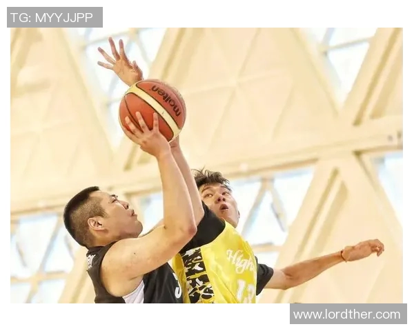 成都篮球队在冠军赛中的强劲表现与战术分析