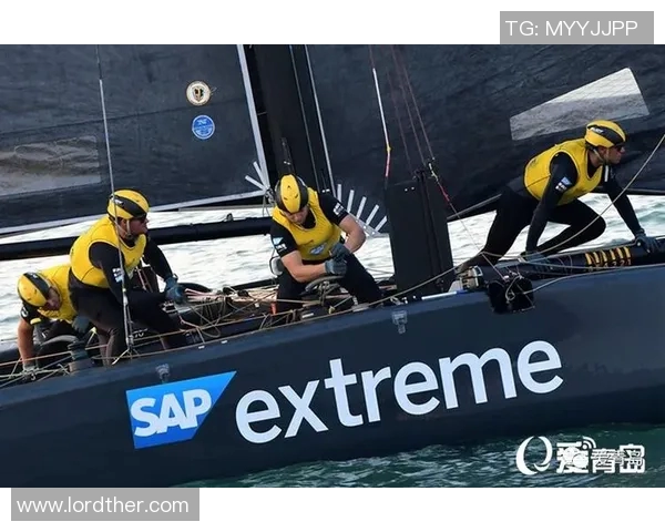 激情与荣耀交织的绿茵场Nike足球明星广告展现运动之美与梦想追逐 激情与荣耀交织的绿茵场Nike足球明星广告展现运动之美与梦想追逐